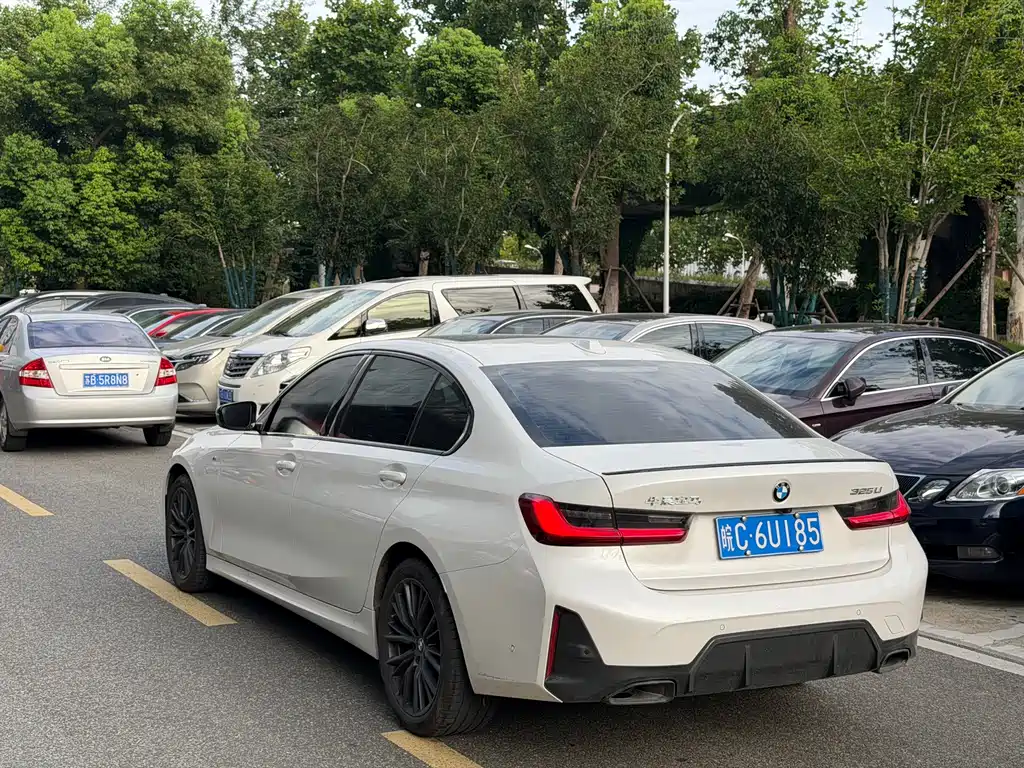 BMW 3 Series 2023
