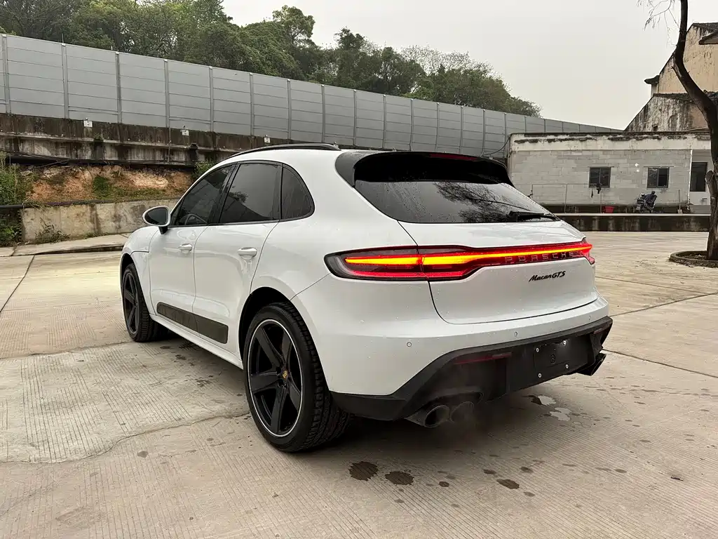 Porsche Macan 2018 — фото 7