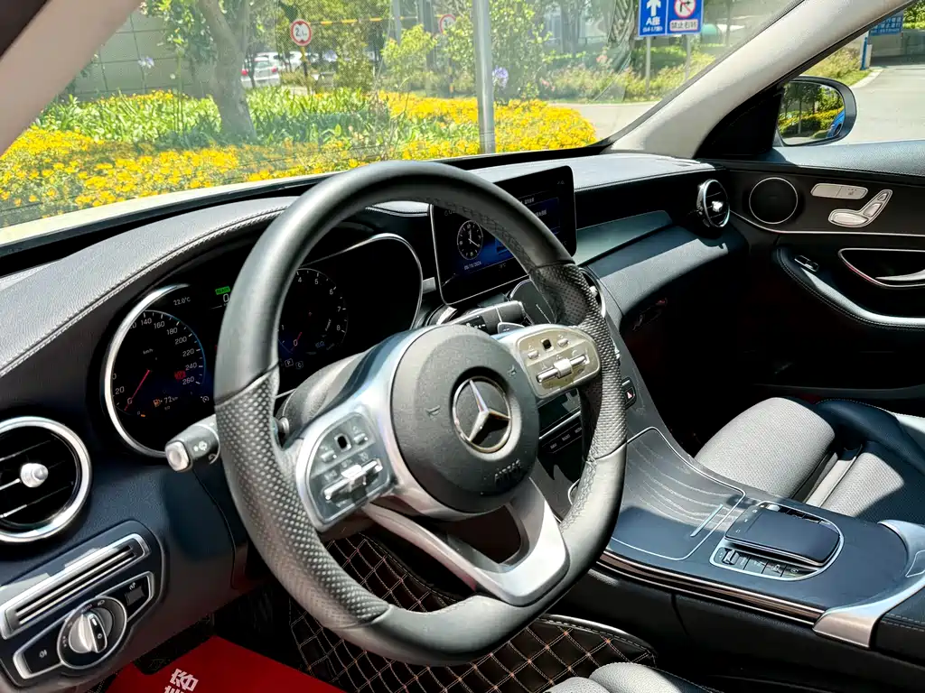 Mercedes-Benz C-Class 2021 — фото 11