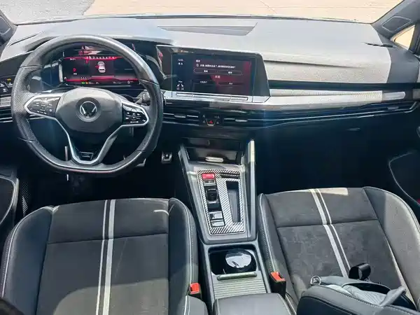 Volkswagen Golf 2022