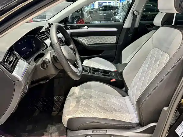 Volkswagen Magotan 2024