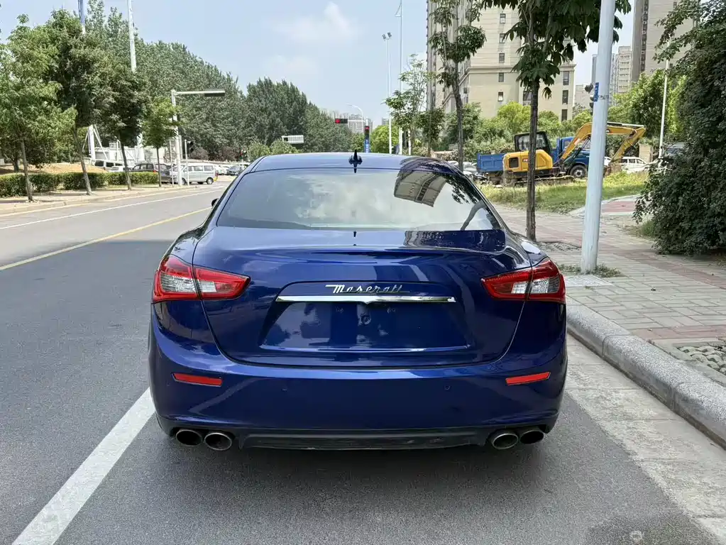 Maserati Ghibli 2017 — фото 4