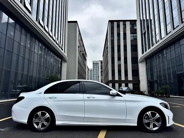 Mercedes-Benz C-Class 2019
