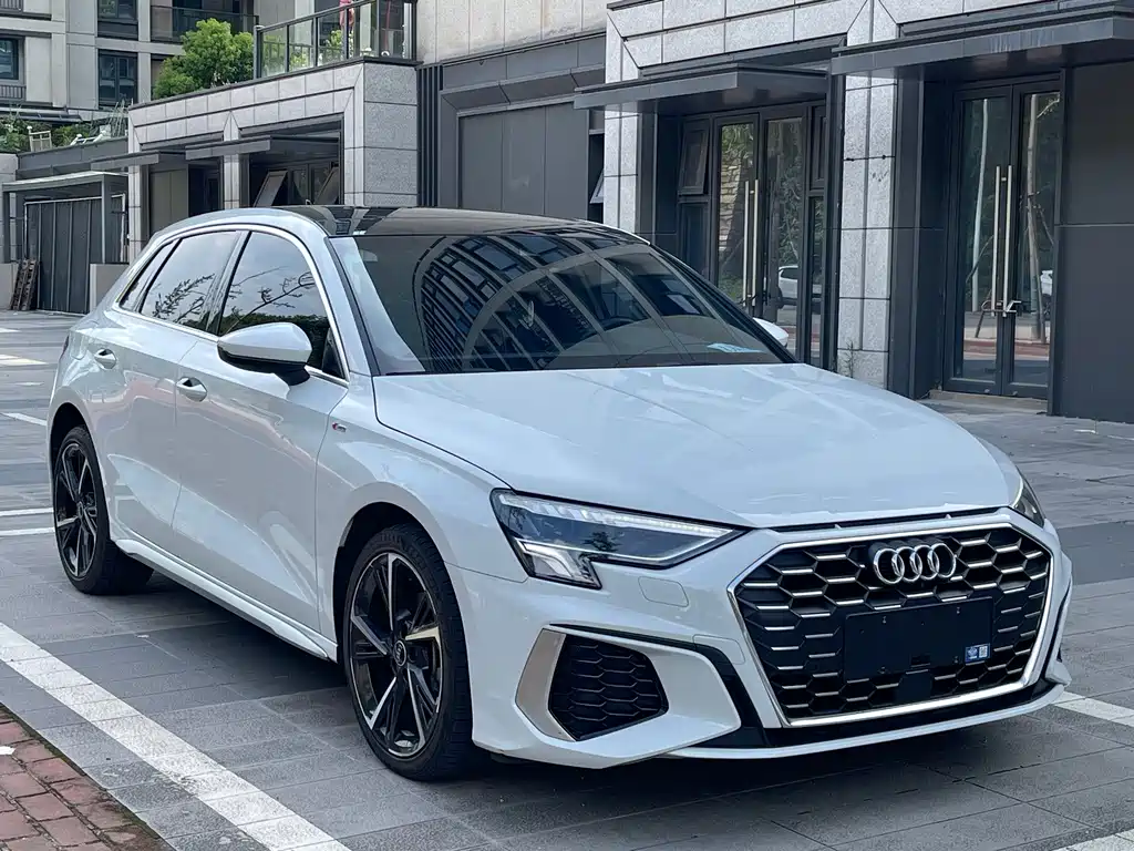 Audi A3 2023 — фото 3