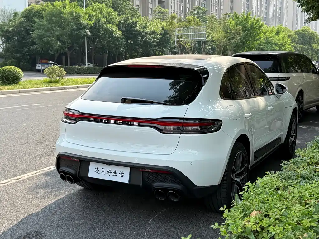 Porsche Macan 2022 — фото 10