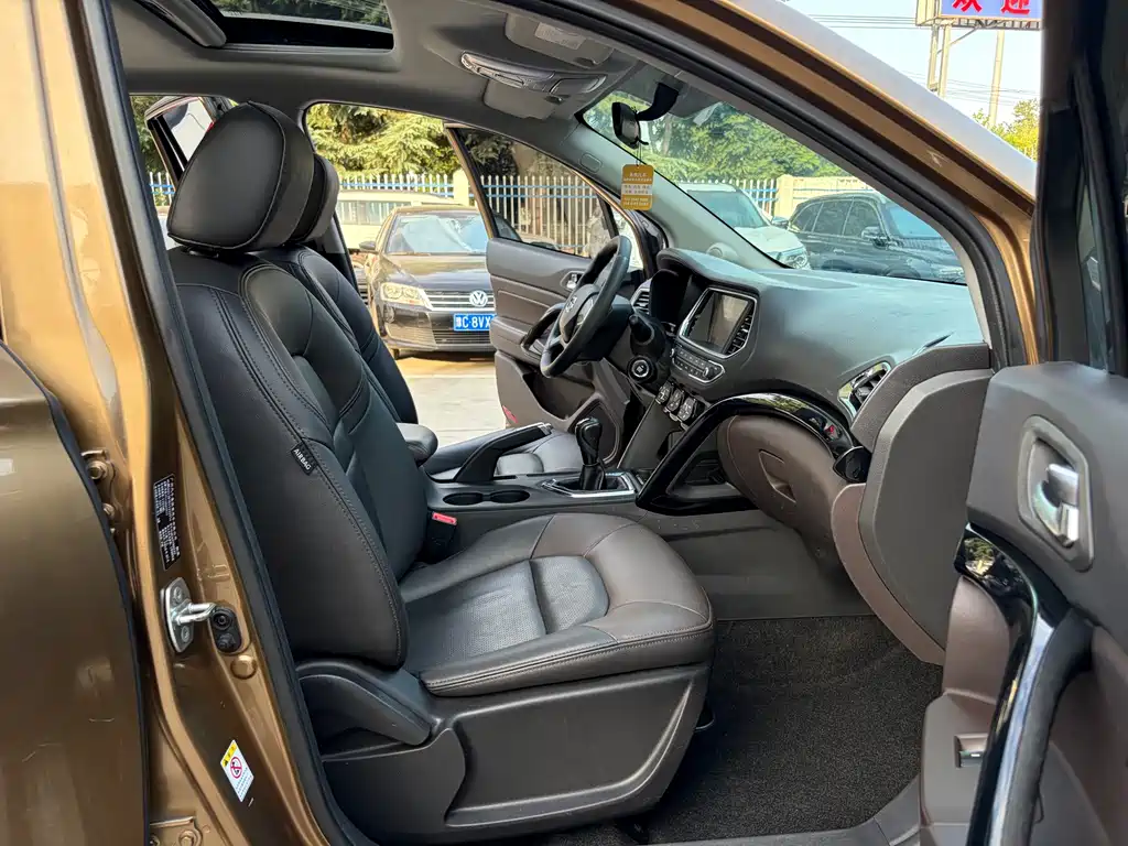 GAC Motor Trumpchi GS4 2016