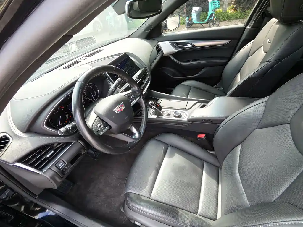 Cadillac CT5 2021 — фото 10