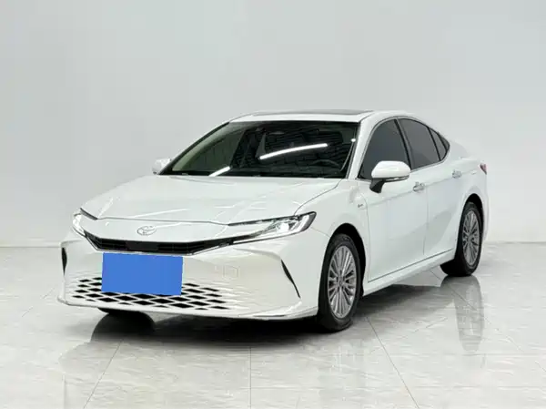 Toyota Camry 2025