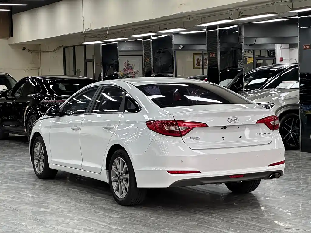 Hyundai Sonata 2016 — фото 13