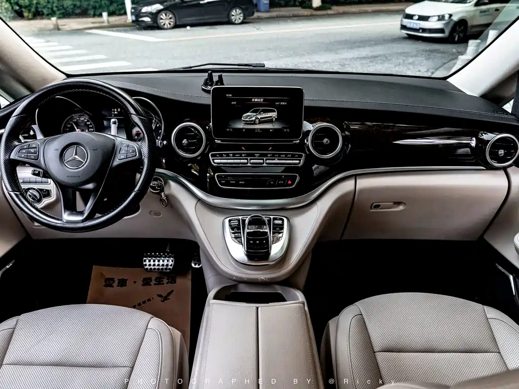 Mercedes-Benz V-Class 2019 — фото 4