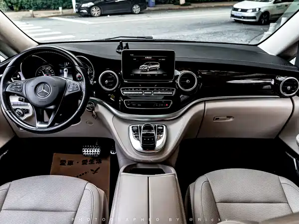 Mercedes-Benz V-Class 2019