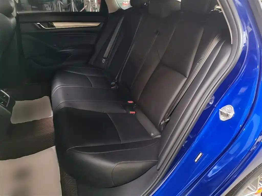 Honda Accord 2021 — фото 16