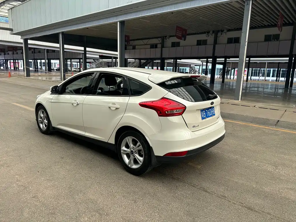 Ford Focus 2017 — фото 7