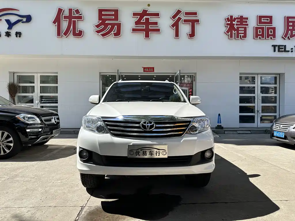 Toyota Fortuner 2016 — фото 2
