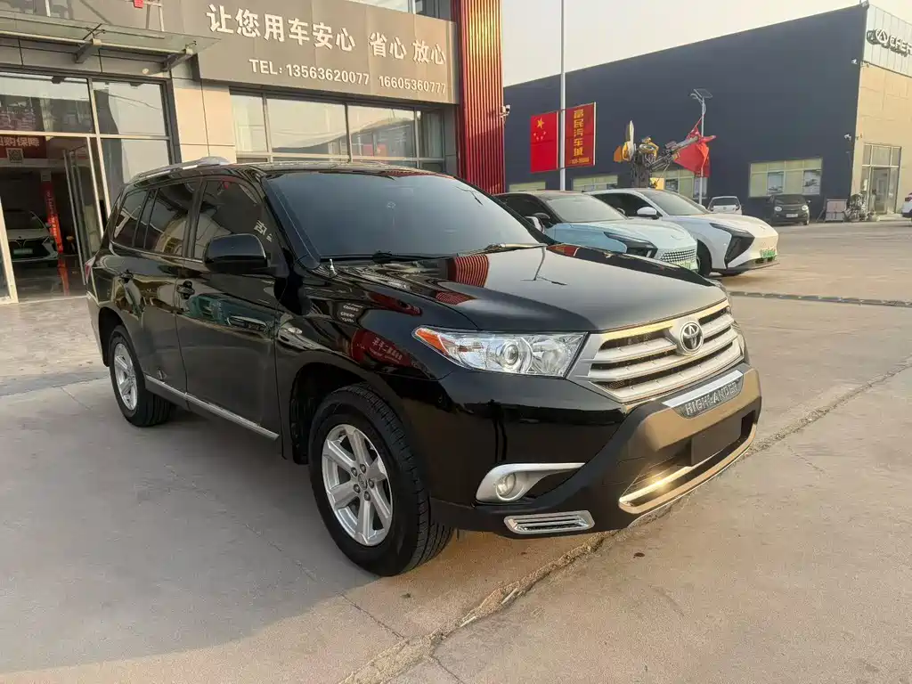 Toyota Highlander 2013 — фото 3