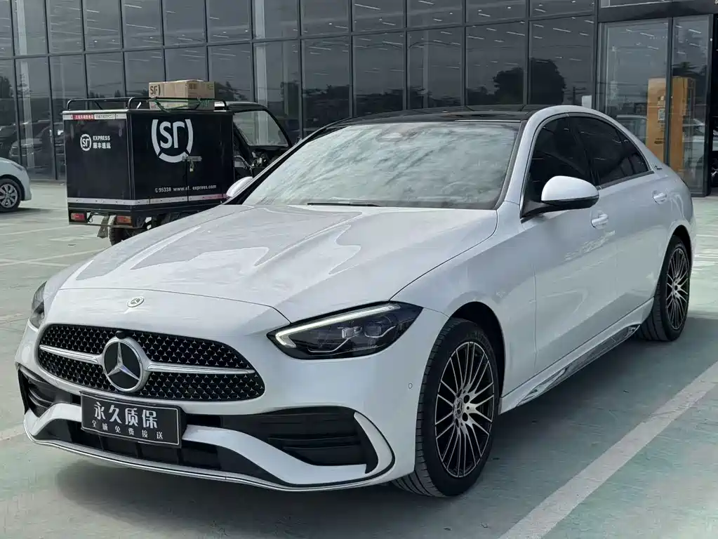 Mercedes-Benz C-Class 2023 — фото 1