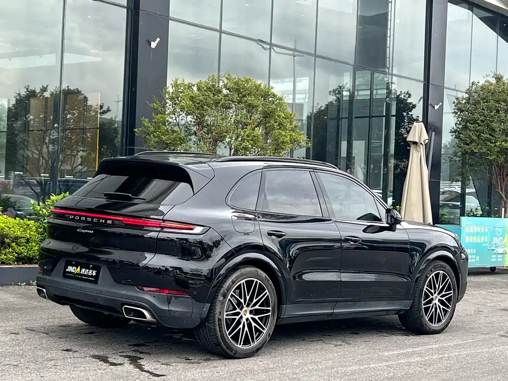 Porsche Cayenne 2024 — фото 12