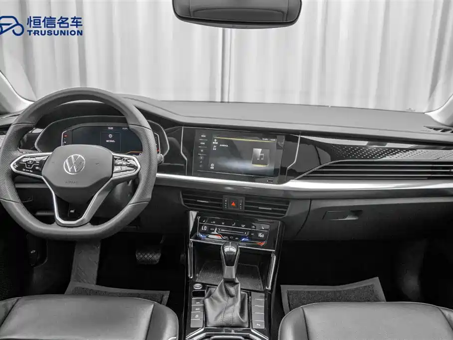 Volkswagen Passat 2023 — фото 13