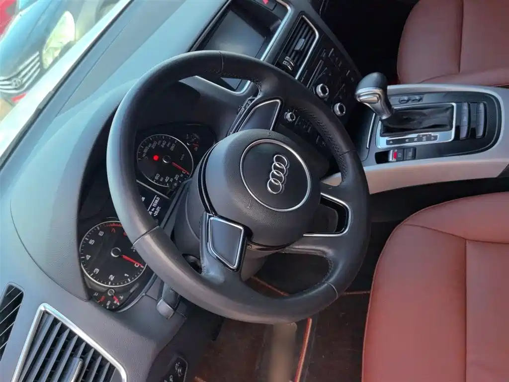 Audi Q5 2015 — фото 14