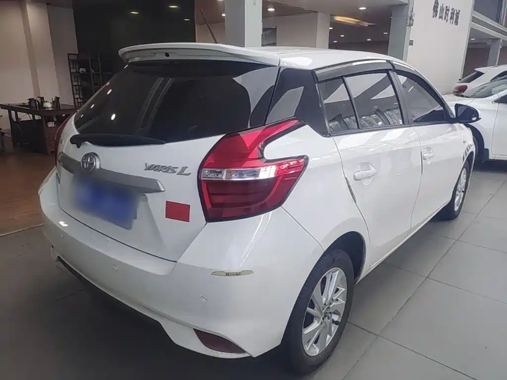 Toyota Yaris L 2019