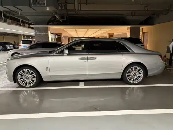 Rolls-Royce Ghost 2023