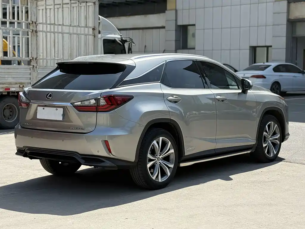 Lexus RX 2018 — фото 8