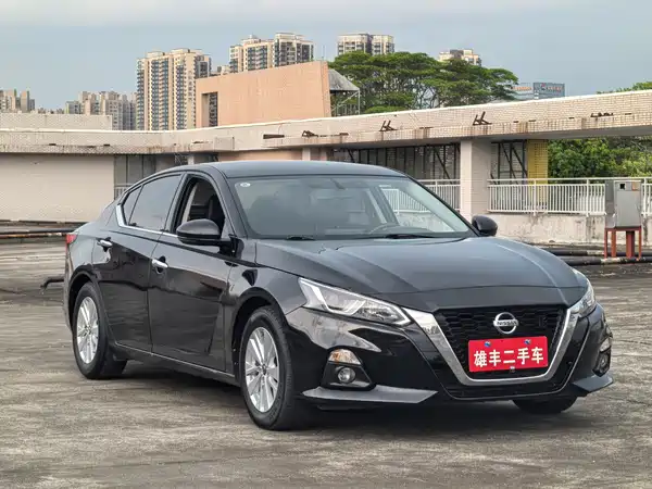 Nissan Teana 2022