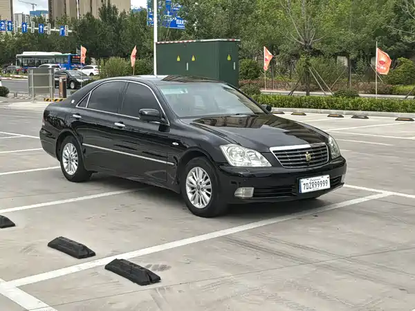 Toyota Crown 2009