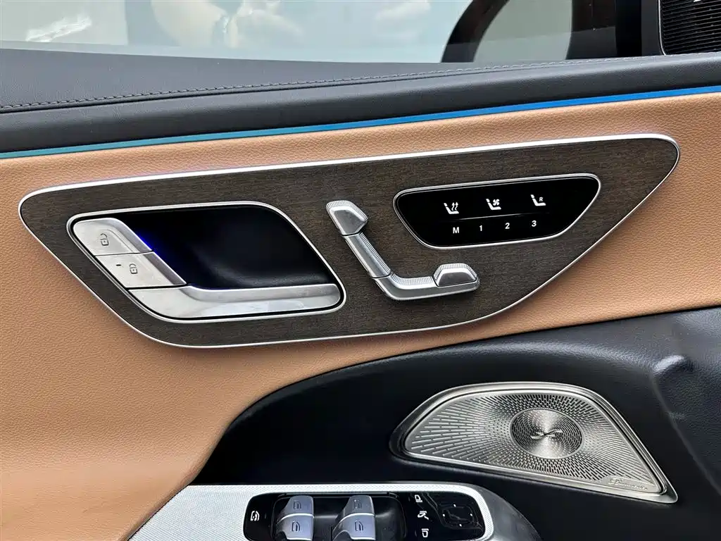 Mercedes-Benz E-Class 2024 — фото 15