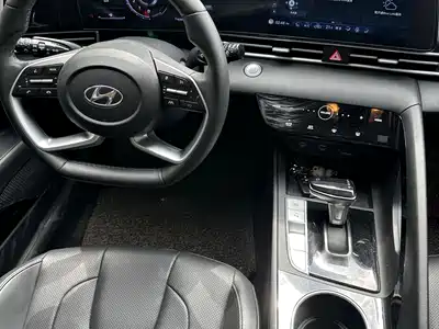 Hyundai Elantra 2021