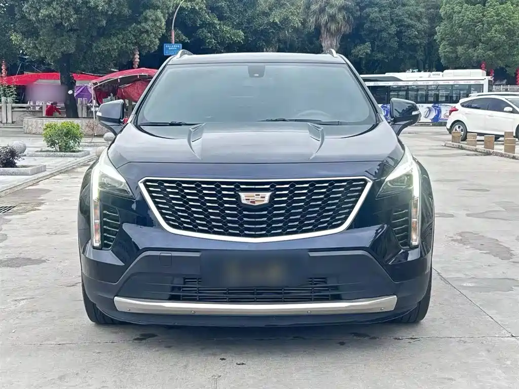 Cadillac XT4 2022 — фото 8