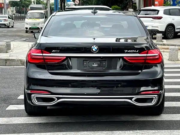 BMW 7 Series 2016