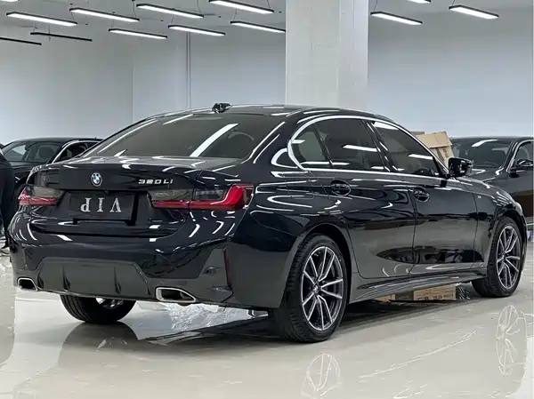 BMW 3 Series 2023