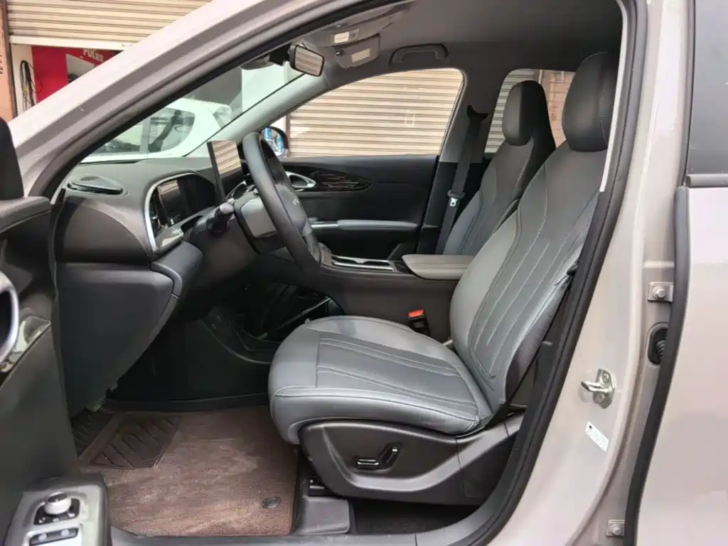 Geely Galaxy Starwish 2026 — фото 15