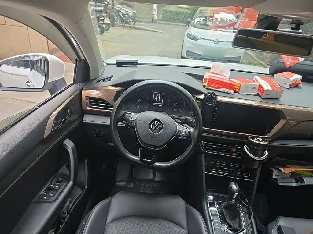 Volkswagen Tharu 2021