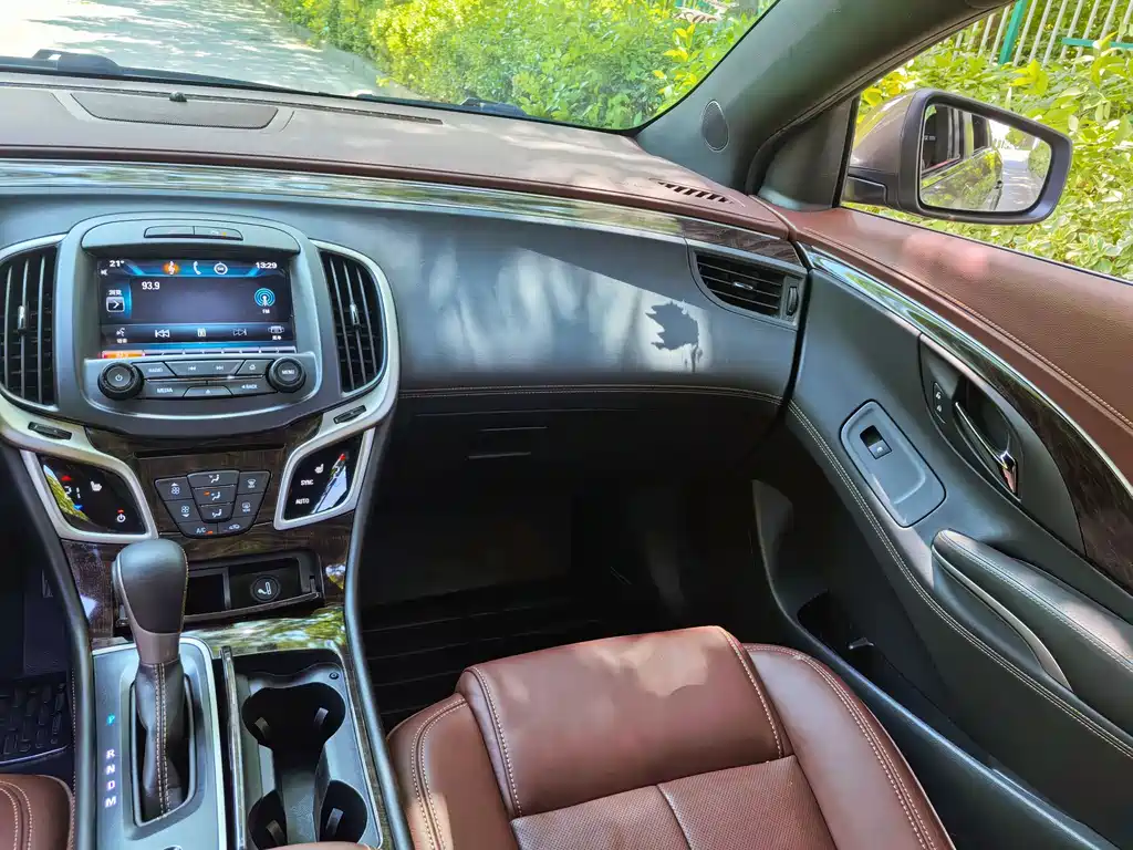 Buick LaCrosse 2014 — фото 10