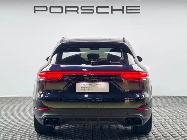Porsche Cayenne 2023