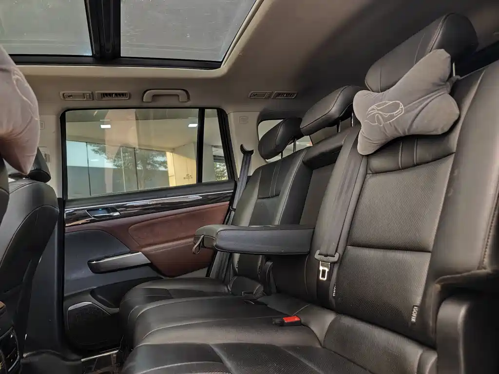 GAC Motor Trumpchi GS8 2017 — фото 23