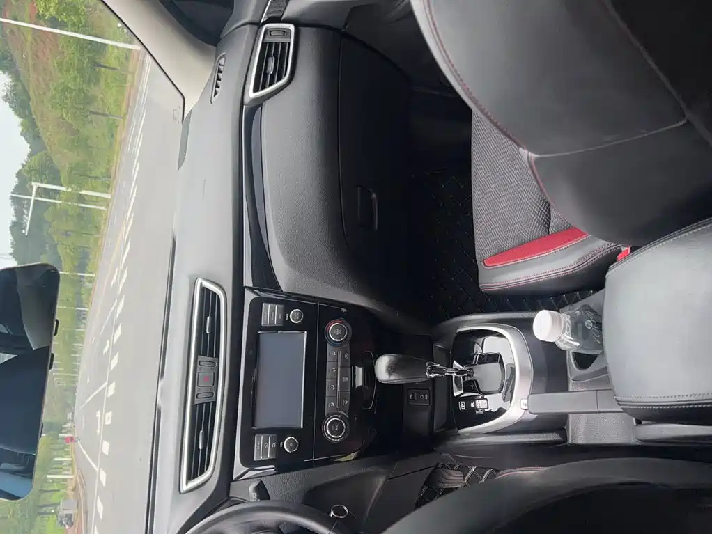 Nissan Qashqai 2018 — фото 12