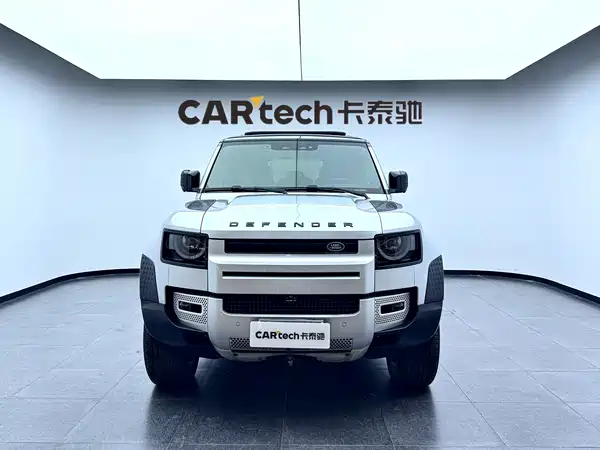 Land Rover Defender 2021
