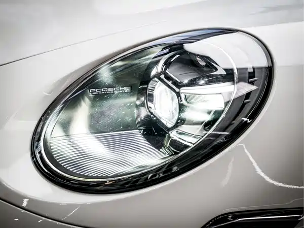 Porsche 911 2023