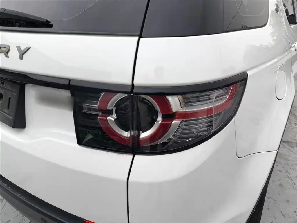 Land Rover Discovery Sport 2019 — фото 24