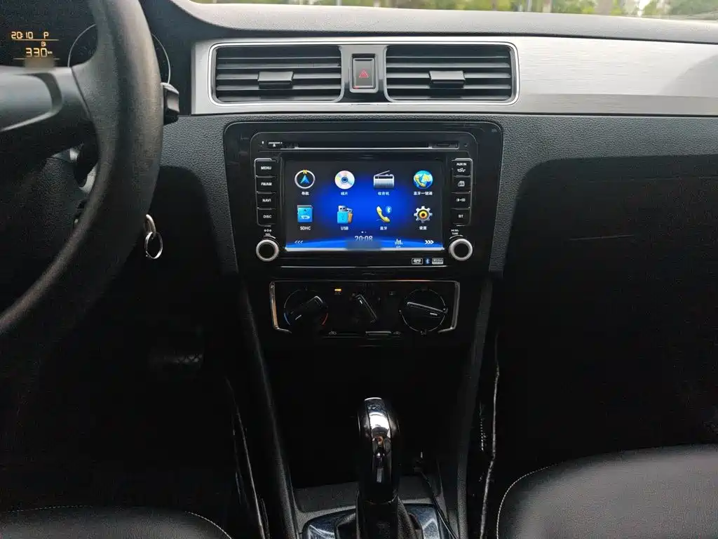 Volkswagen Santana 2015