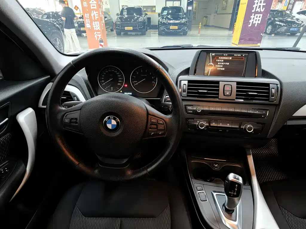 BMW 1 Series 2014 — фото 10
