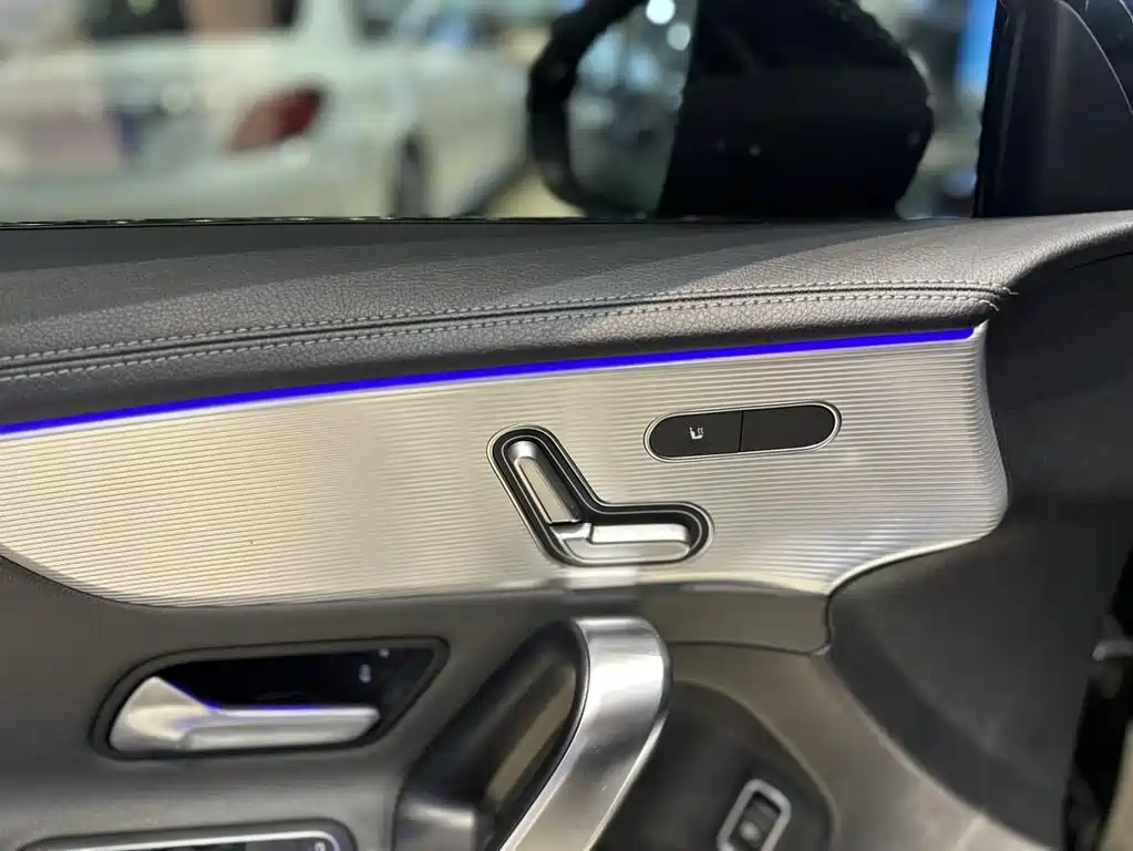 Mercedes-Benz A-Class AMG 2023 — фото 6