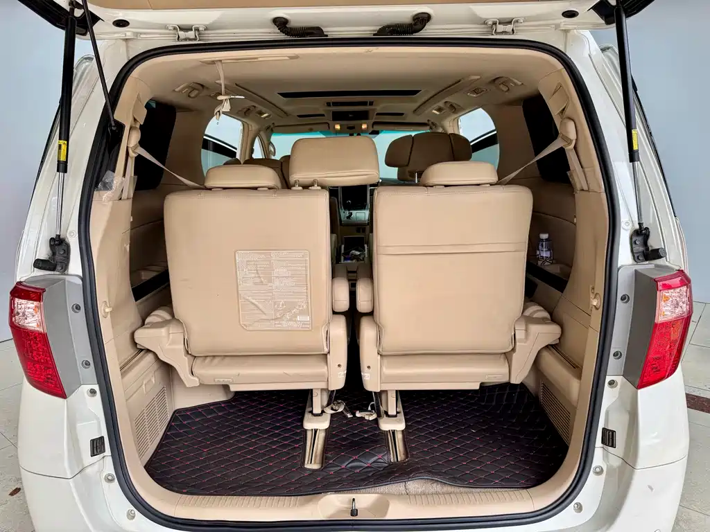 Toyota Alphard 2016 — фото 24