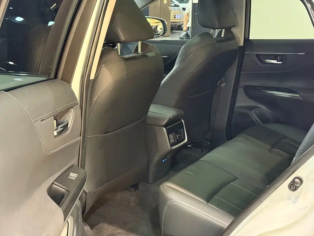 Toyota Harrier 2023 — фото 10