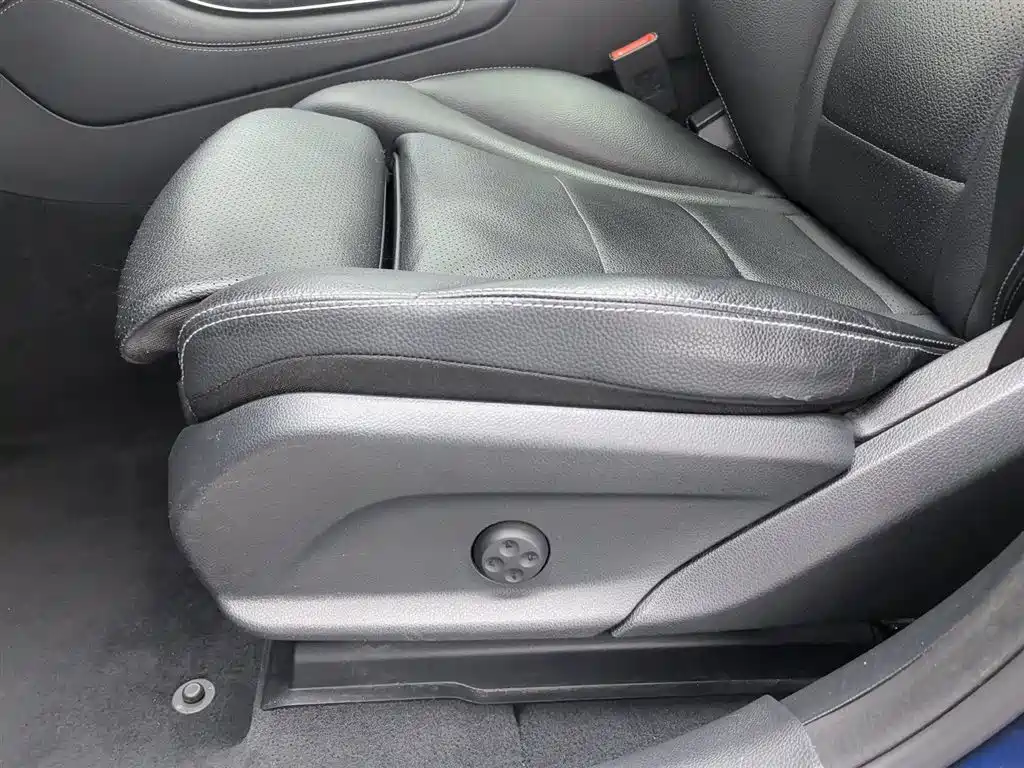 Mercedes-Benz GLC 2017 — фото 20