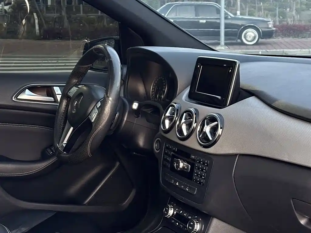 Mercedes-Benz B-Class 2013 — фото 7
