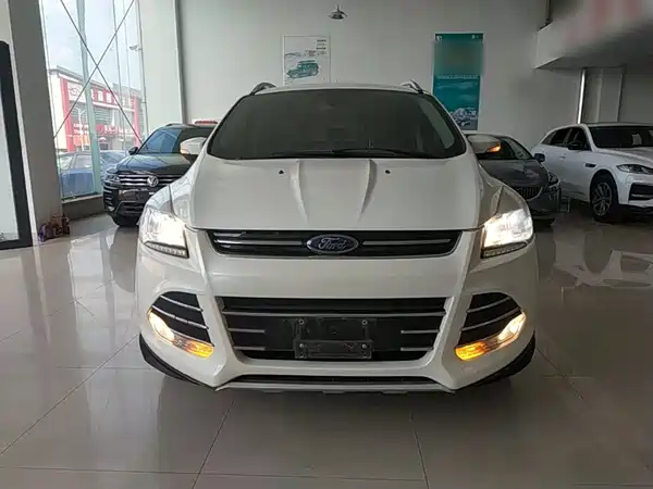 Ford Kuga 2016